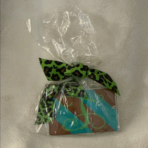 Keychain with initial T - Picture 1 of 2